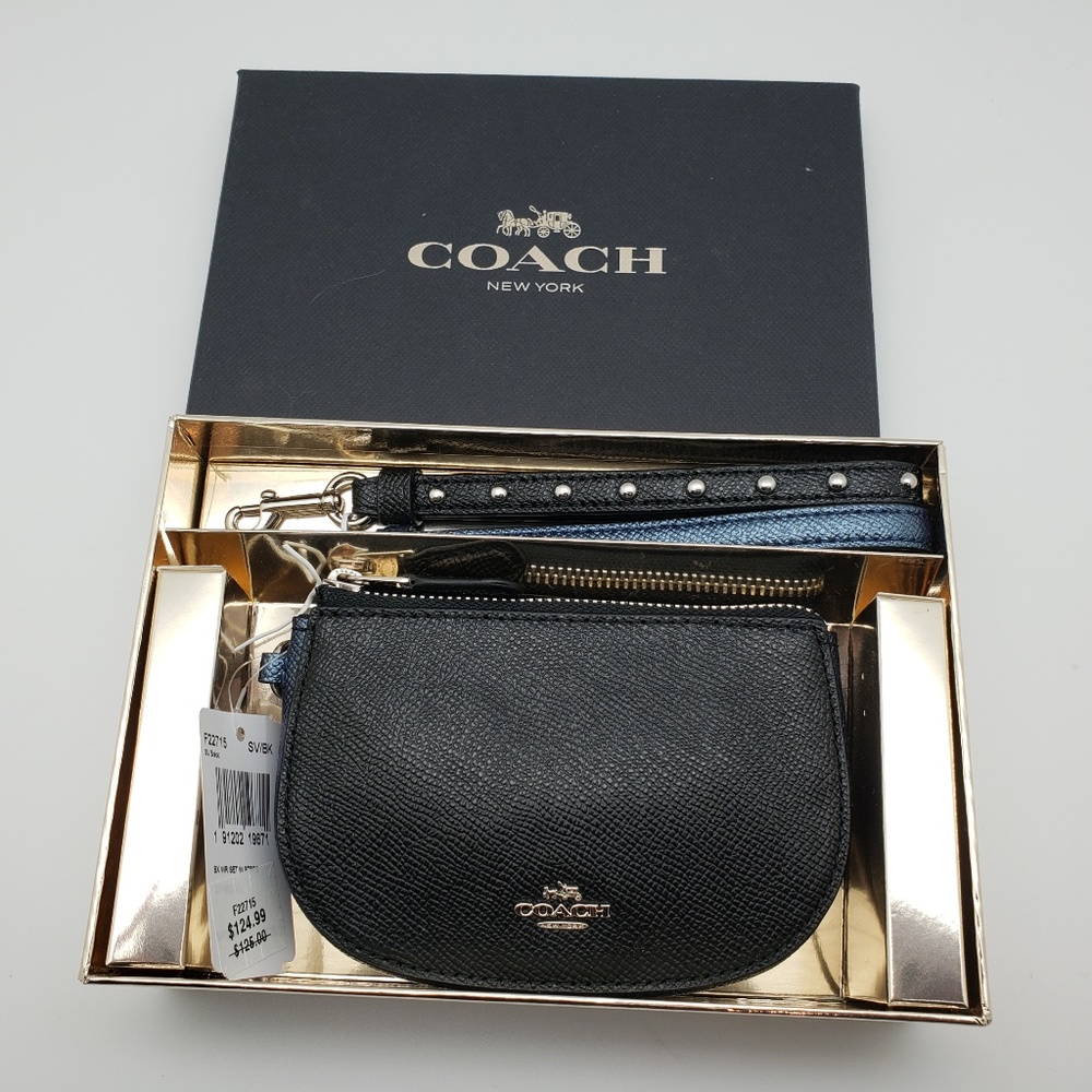 Coach Boxed Wristlet Set With Extra Strap Black